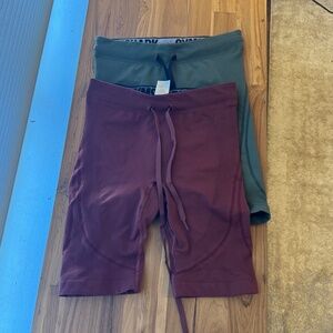 Men's 2 Pair Gymshark 315 Seamless Shorts - Size XL
